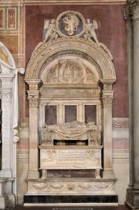Bruni-scultura-in-marmo-1445-1447-Basilica-navata-destra-Archivio-dell’Opera-di-Santa-Croce-Foto-Paolo-Tosi-e-Giorgio-Misirlis